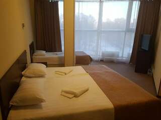 Гостиница Кремлевский Рязань Стандартный трехместный номер-1